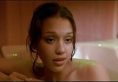 CREDITO4K. porni italiani amatoriali Une pauvre fille veut diriger son propre salon de tatouage et com