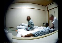 Yanks, Lesbos, Sophia e Jennsin xxx italiani amatoriali si divertono insieme