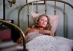 Stepsister mi video porno amatoriale studentesse fa un pompino durante un pic-nic