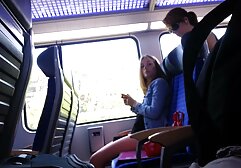 Ragazzo selvaggio sexy porno amatoriale cavalca un cazzo dopo un pompino sensuale