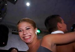 Splendida ragazza in stretto e sexy spogliarello in bikini - solo porno amatoriale italiano più su Japanesemamas com