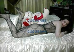 Ragazza bionda si allunga e riempie il suo buco del culo migliori siti porno amatoriali