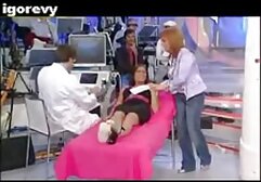 Appassionato cazzo su uno porn amatorial sgabello da bar