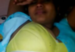 OLD4K. Incredibile ragazza video amatoriali xxx allarga le gambe e apre la bocca di un vecchio