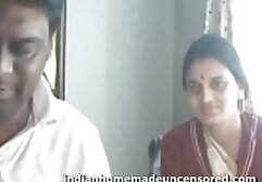 Carino Nerd babe divora il video casalinghi xxx mio cazzo duro